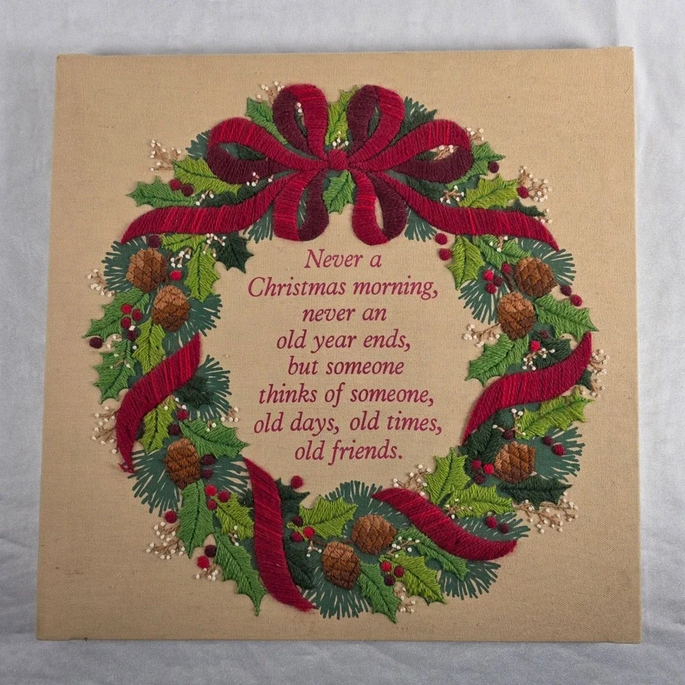 VTG 1987 Creative Circle Crewel Embroidery Christmas Memories Wreath Completed